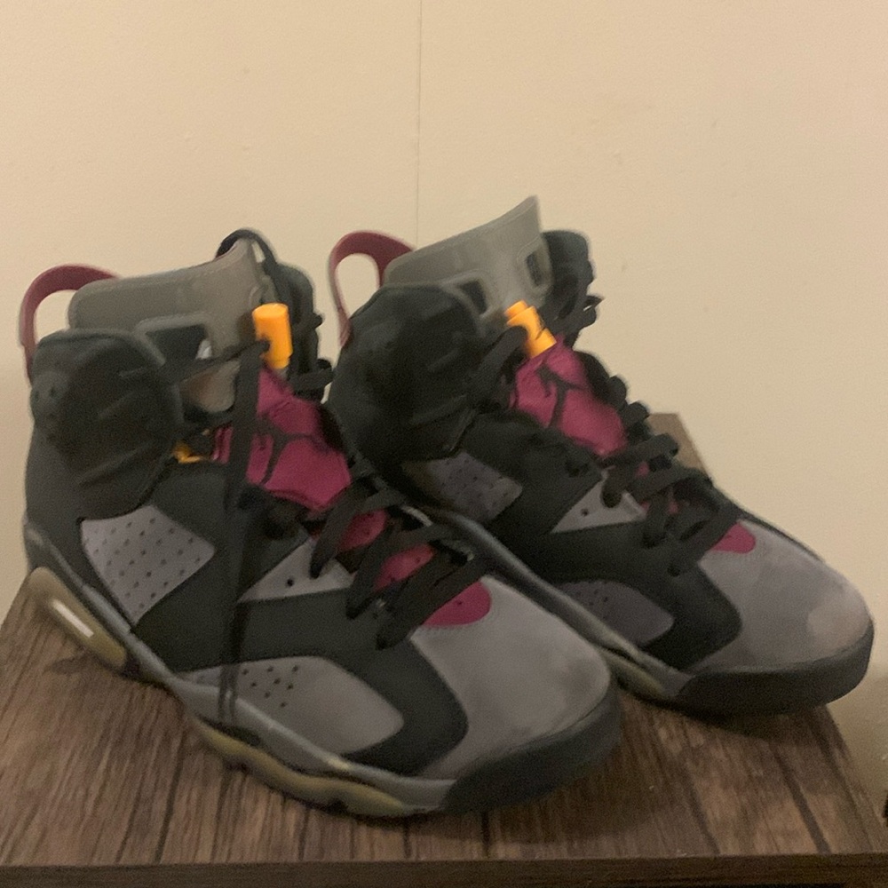 Jordan Retro 6 Men’s Basketball Shoe